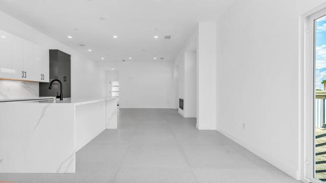 67670 Buckboard Lane, Desert Hot Springs CA: https://media.crmls.org/mediaz/30717293-e545-4ee0-8255-5127faaa5dd0.jpg