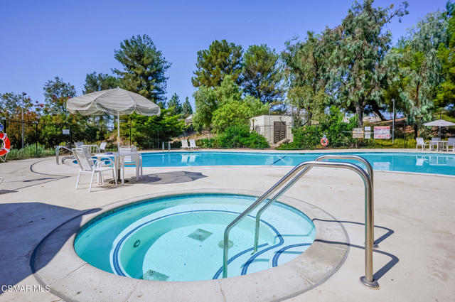 3011 Marigold Place, Thousand Oaks CA: https://media.crmls.org/mediaz/307198eb-53e0-43e6-8a50-fc99ac1836b1.jpg