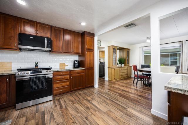 8301 Mission Gorge Rd, Santee CA: https://media.crmls.org/mediaz/30727155-b356-416c-b26c-1c88a9458215.jpg