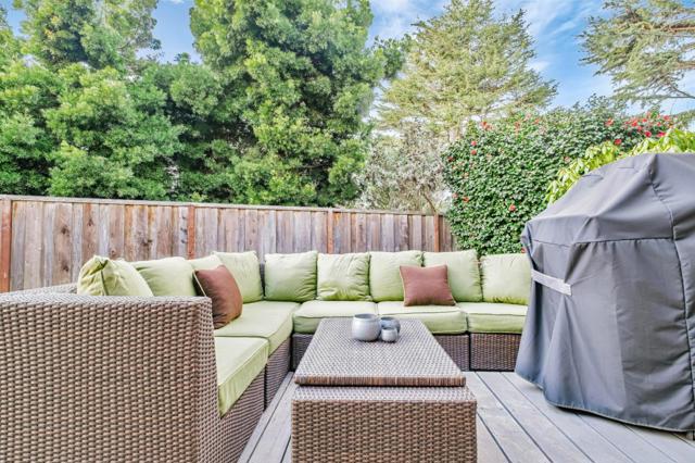 135 Seabreeze Place, Aptos CA: https://media.crmls.org/mediaz/30730d86-d164-4c43-8cc3-f25421da43c8.jpg