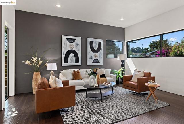 1406 San Pablo Ave, Berkeley CA: https://media.crmls.org/mediaz/30731682-b8a8-4679-bd61-9477f2d1d37b.jpg