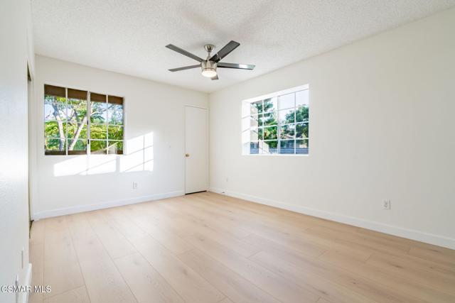 1165 Fitzgerald Road, Simi Valley CA: https://media.crmls.org/mediaz/30735a5b-a90d-4f75-97a2-3b32449c1216.jpg