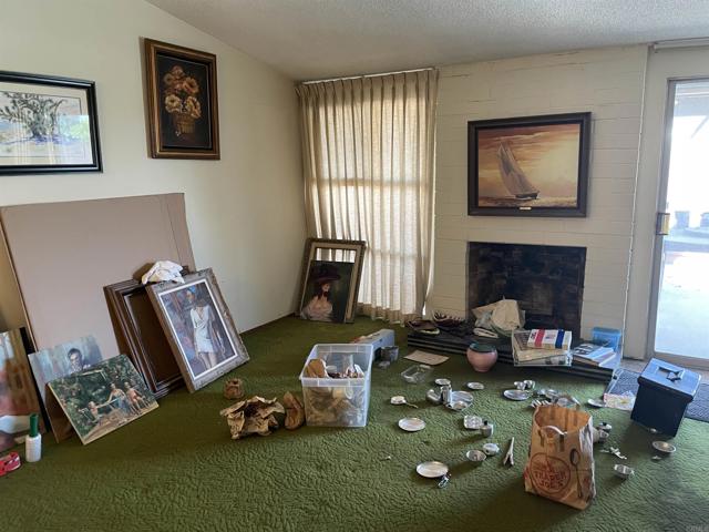 Detail Gallery Image 4 of 11 For 3395 Lockwood Dr, San Diego,  CA 92123 - 4 Beds | 2 Baths