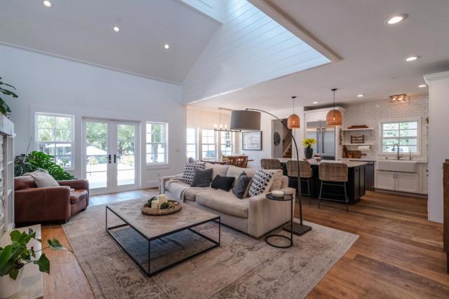 10555 Watsonville Road, Gilroy CA: https://media.crmls.org/mediaz/307402e2-4253-47c6-91d9-f36d73ed2a30.jpg