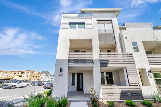 3201 Ivory Terrace, San Ramon CA: https://media.crmls.org/mediaz/30745a68-9075-453b-ba07-29840d90450c.jpg