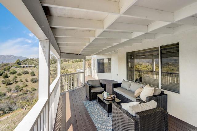 Detail Gallery Image 59 of 75 For 2326 Green Valley Rd, Fallbrook,  CA 92028 - 4 Beds | 4 Baths