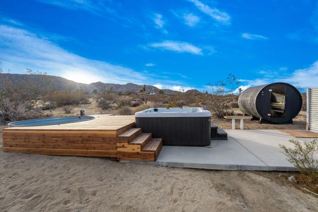 8256 Quail Springs Road, Joshua Tree CA: https://media.crmls.org/mediaz/3075082d-9a38-46d4-b76b-0a8a70b72be5.jpg