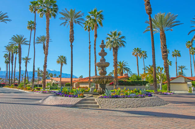 44020 Superior Court, Indian Wells CA: https://media.crmls.org/mediaz/30751398-e7c3-4eb1-a8fe-de93f6804a8e.jpg