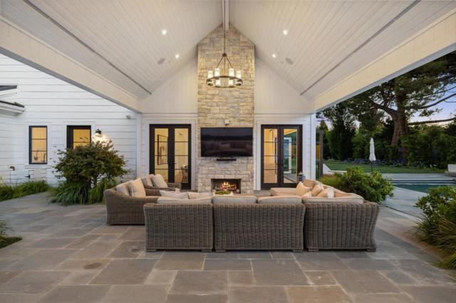 55 Irving Avenue, Atherton CA: https://media.crmls.org/mediaz/307578bc-35a5-4c0c-b498-c2f65f41e266.jpg