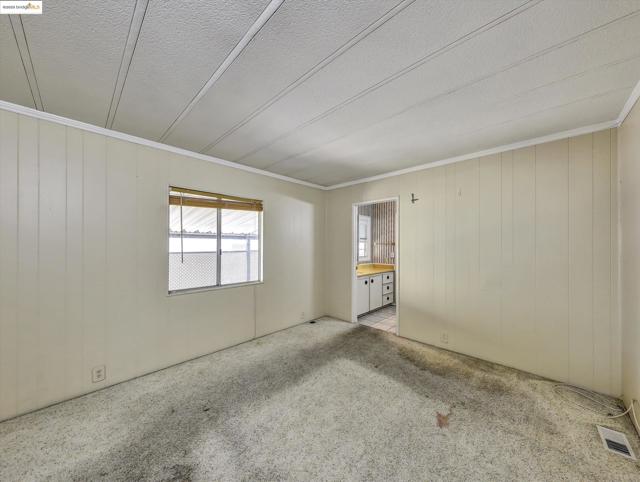 29064 MENDEZ RD, Hayward CA: https://media.crmls.org/mediaz/30758b93-92a7-4efc-8b2a-43fcdb7eb484.jpg