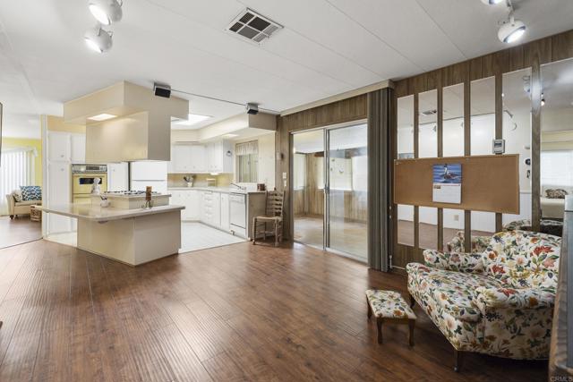 650 S Rancho Santa Fe Road, San Marcos CA: https://media.crmls.org/mediaz/3075a7a5-7b6e-4dbb-ba9b-0d937384fdad.jpg