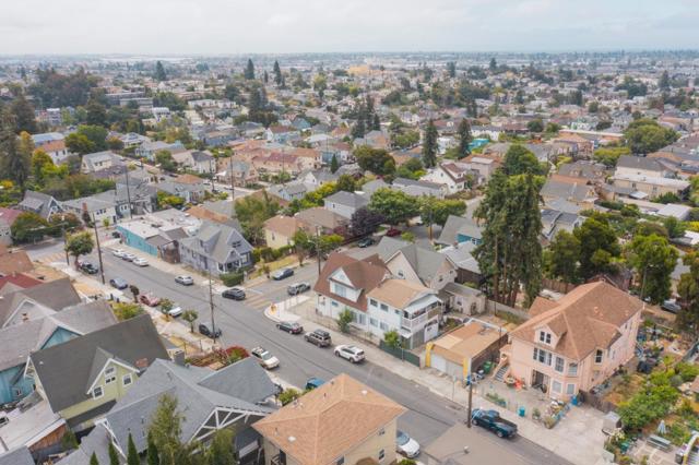 2737 12th Avenue, Oakland CA: https://media.crmls.org/mediaz/3077057d-8379-4d6d-b680-8166ab5bf213.jpg