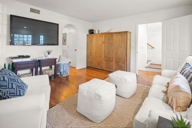 1st floor bedroom with Murphy Bed and private bath