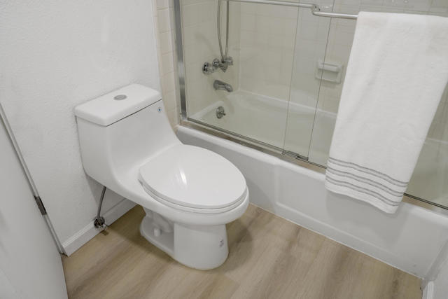 49091 Washington Street, La Quinta CA: https://media.crmls.org/mediaz/3077d967-f873-4796-b64b-735b54d46da0.jpg