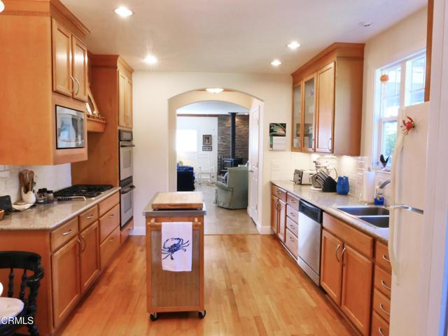 Detail Gallery Image 12 of 33 For 30860 Simpson Ln, Fort Bragg,  CA 95437 - 2 Beds | 2 Baths