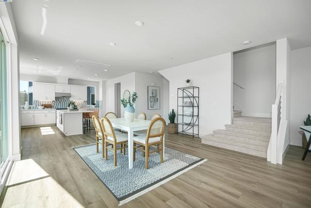 2388 Stanford Street, Alameda CA: https://media.crmls.org/mediaz/3078f872-d32d-4e80-be5c-f44f81366703.jpg