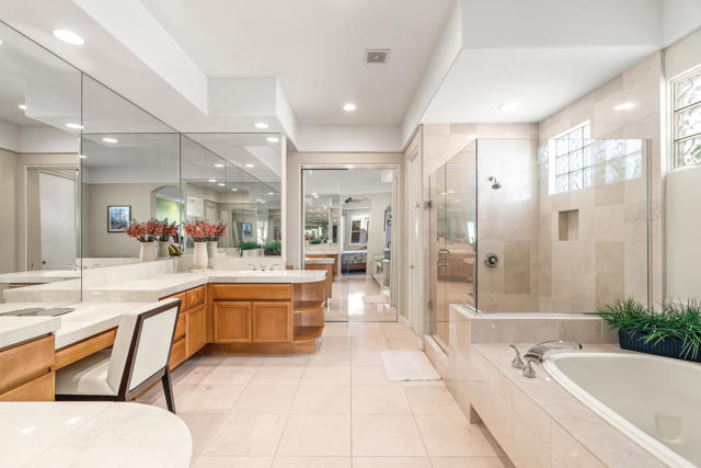 79967 Rancho La Quinta Drive, La Quinta CA: https://media.crmls.org/mediaz/307b26a0-3df8-4434-b5f2-aba0d97a78a1.jpg