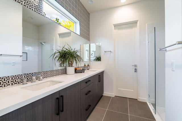 80034 Champions Way, La Quinta CA: https://media.crmls.org/mediaz/307cbf01-fe10-4393-8564-3ea9ded727e8.jpg