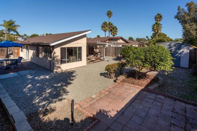 4813 Rising Glen, Oceanside CA: https://media.crmls.org/mediaz/307d0a03-c713-4406-8501-fe7f19f02ed8.jpg