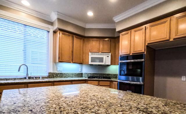 41734 Niblick Road, Temecula CA: https://media.crmls.org/mediaz/307f7905-51ab-4bfa-a787-06e3ee7c6e2e.jpg