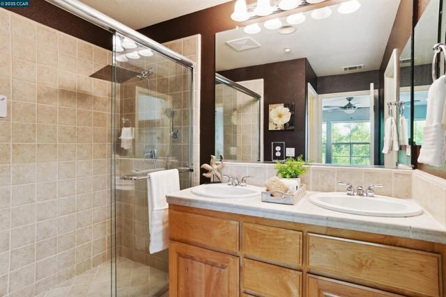 2073 Watermill Rd, San Ramon CA: https://media.crmls.org/mediaz/307f9547-64fe-42cc-b9e9-0ca41cc432c7.jpg