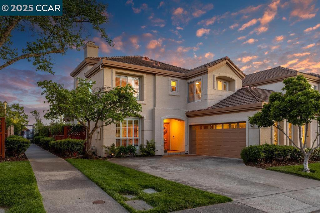 1086 Vista Pointe Cir