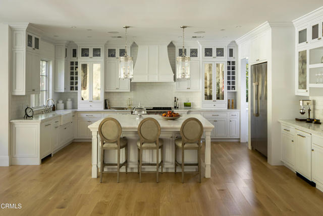 2060 Windover Road, Pasadena CA: https://media.crmls.org/mediaz/30809900-0caa-421b-81aa-7fc73d741f9d.jpg