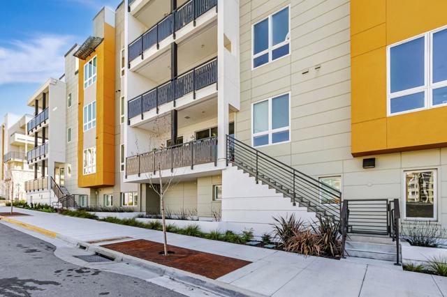 2250 Kilowatt Way, Fremont CA: https://media.crmls.org/mediaz/3080ae6c-7893-4df8-bc19-4fb4f9399a59.jpg