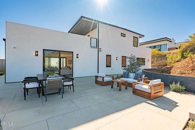 Detail Gallery Image 14 of 21 For 708 Skyview Ter, Ventura,  CA 93003 - 4 Beds | 2/1 Baths