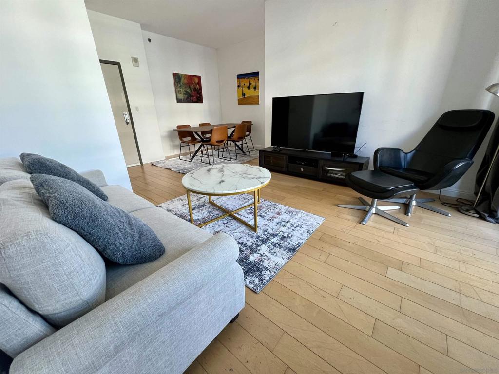 425 Beech St - photo 3