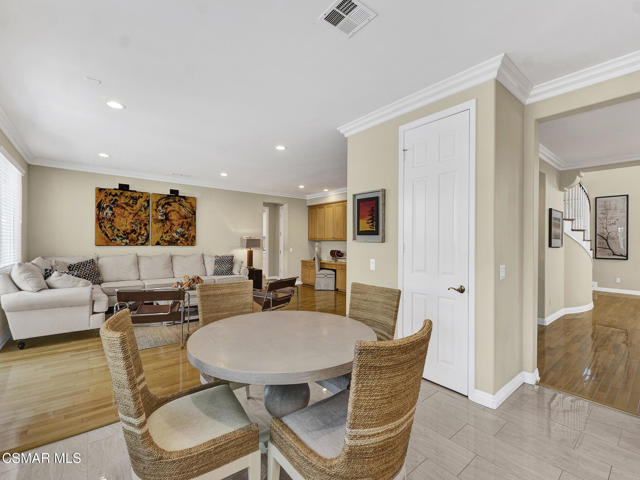 3865 Briar Ridge Court, Newbury Park CA: https://media.crmls.org/mediaz/3080d2c6-44c9-4e9e-8ae3-d6226b5e78d6.jpg