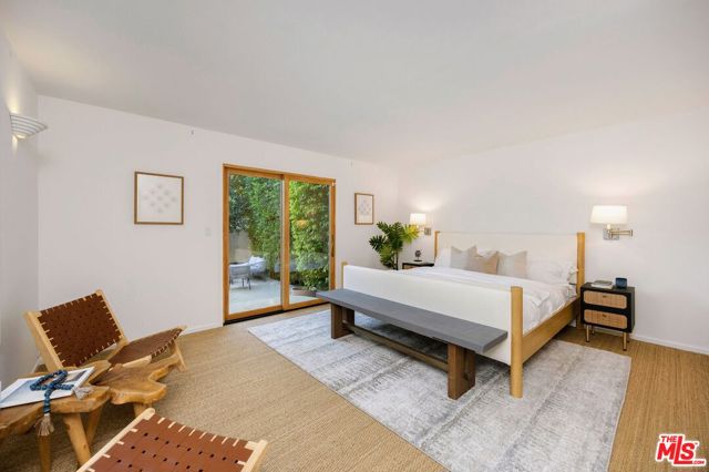 4311 Greenbush Avenue, Sherman Oaks CA: https://media.crmls.org/mediaz/3080f839-342b-4465-8704-ad4c2f78c94b.jpg