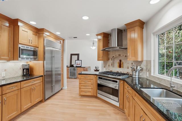 7653 Turquoise St, Dublin CA: https://media.crmls.org/mediaz/3081409d-7938-443b-8a7e-ba7a85534c36.jpg