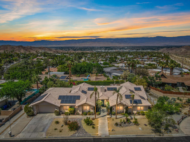 67980 Foothill Road, Cathedral City CA: https://media.crmls.org/mediaz/30833ebc-aca6-4213-82b4-269ce60fc356.jpg