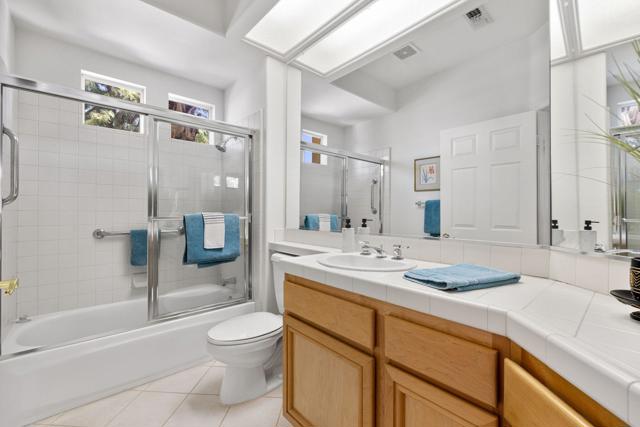 78197 Bonanza Drive, Palm Desert CA: https://media.crmls.org/mediaz/30837f42-ca9a-4d23-a1d4-6b5f68aeef92.jpg