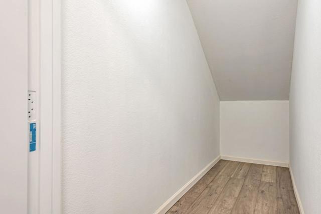 601 Arcadia Terrace, Sunnyvale CA: https://media.crmls.org/mediaz/30844322-759a-49d8-b00b-0f9c7fc49401.jpg