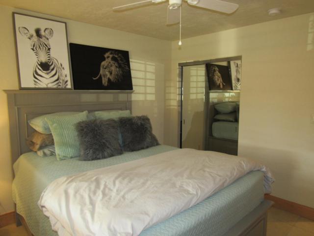 48440 Racquet Lane, Palm Desert CA: https://media.crmls.org/mediaz/3084a127-7ad0-42bd-86ad-835f7426ce04.jpg