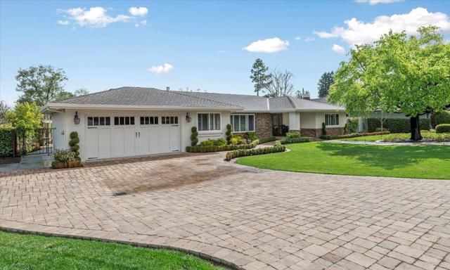 6692 Leyland Park Drive, San Jose CA: https://media.crmls.org/mediaz/3084a26e-70fb-4588-ac08-7130981753fa.jpg