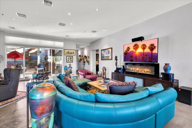 39061 Bel Air Drive, Cathedral City CA: https://media.crmls.org/mediaz/308517c5-6949-4b84-9e16-dbc0a6f87ed4.jpg