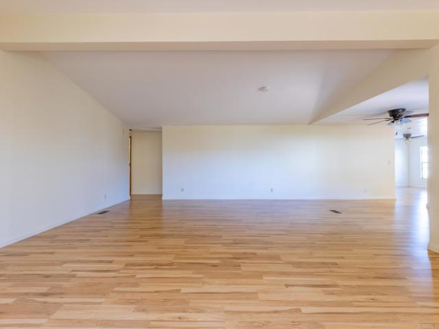 2289 Bryant Drive, Carlsbad CA: https://media.crmls.org/mediaz/3086e05b-f7dd-43f5-8468-bec085f23ffb.jpg