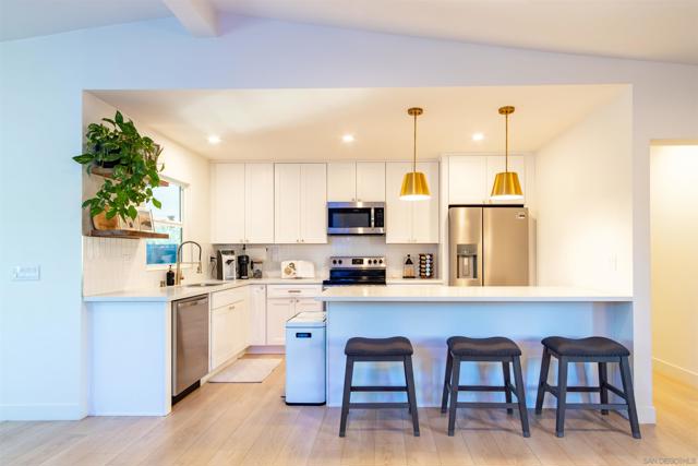 11534 Manzanita Rd, Lakeside CA: https://media.crmls.org/mediaz/30883342-60f9-43f9-830b-8864a678d1ff.jpg