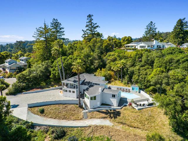 532 Moonrise Lane, Aptos CA: https://media.crmls.org/mediaz/30883914-b6d2-48d5-804e-797360a86398.jpg