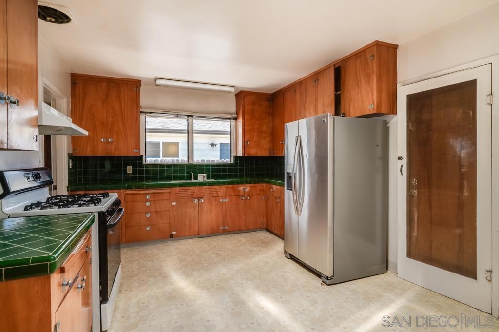 5639 Dorothy Way - photo 9