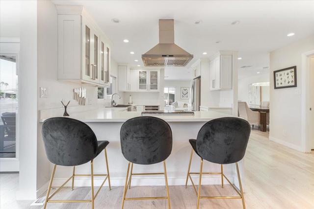 73411 Brown Rabbit Drive, Palm Desert CA: https://media.crmls.org/mediaz/3088aa08-4b59-441a-bfbf-a794e2cbe441.jpg