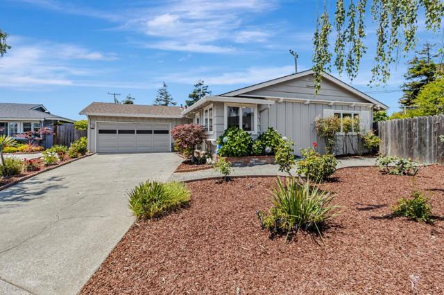 1873 Bahia Street, San Mateo CA: https://media.crmls.org/mediaz/3089bd84-c409-4583-8941-c422a6357997.jpg
