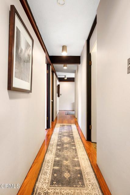 4639 El Camino Corto, La Canada Flintridge CA: https://media.crmls.org/mediaz/308adcd9-b9d5-4e2b-af8c-926e944f6759.jpg