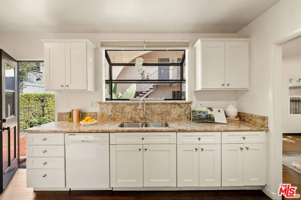 MLS #25607473 image #22