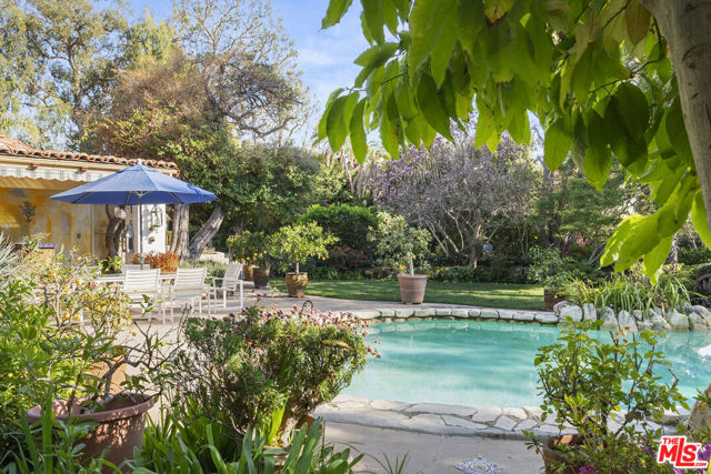 Drew Fenton | 334 N Carmelina Avenue Los Angeles CA | MLS: 7014320