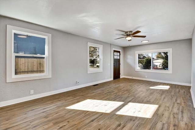 367 College Street, Hollister CA: https://media.crmls.org/mediaz/308c8627-01d3-4114-8abf-2d537b44fd85.jpg