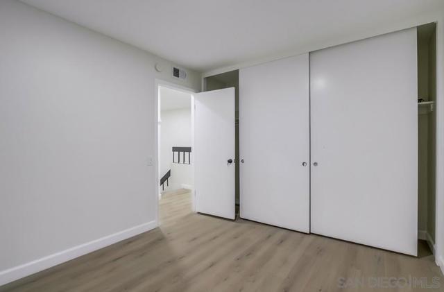 4512 Terraza Ct, San Diego CA: https://media.crmls.org/mediaz/308c9e03-5b1d-4ace-9a5f-8c4c20224887.jpg